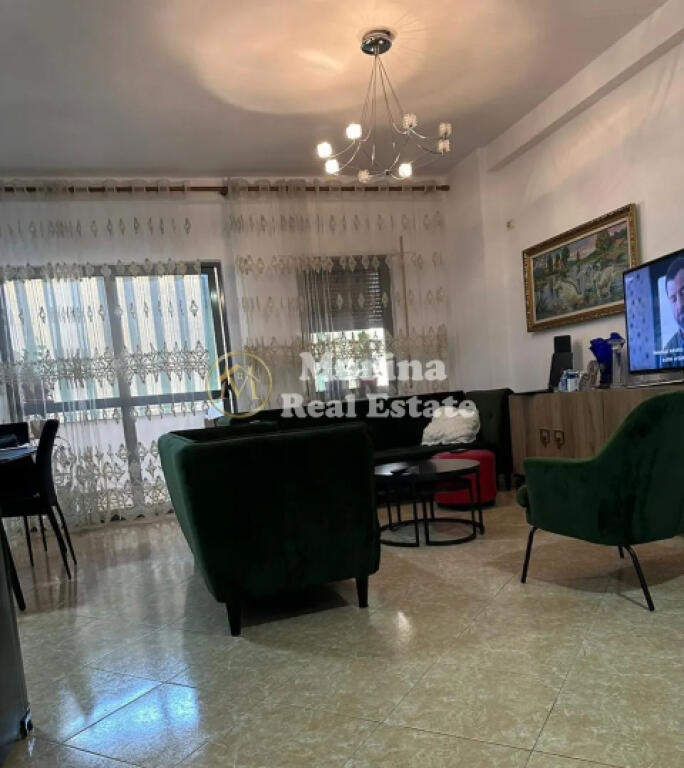 Qera, Apartament 2+1, Komuna e Parisit.