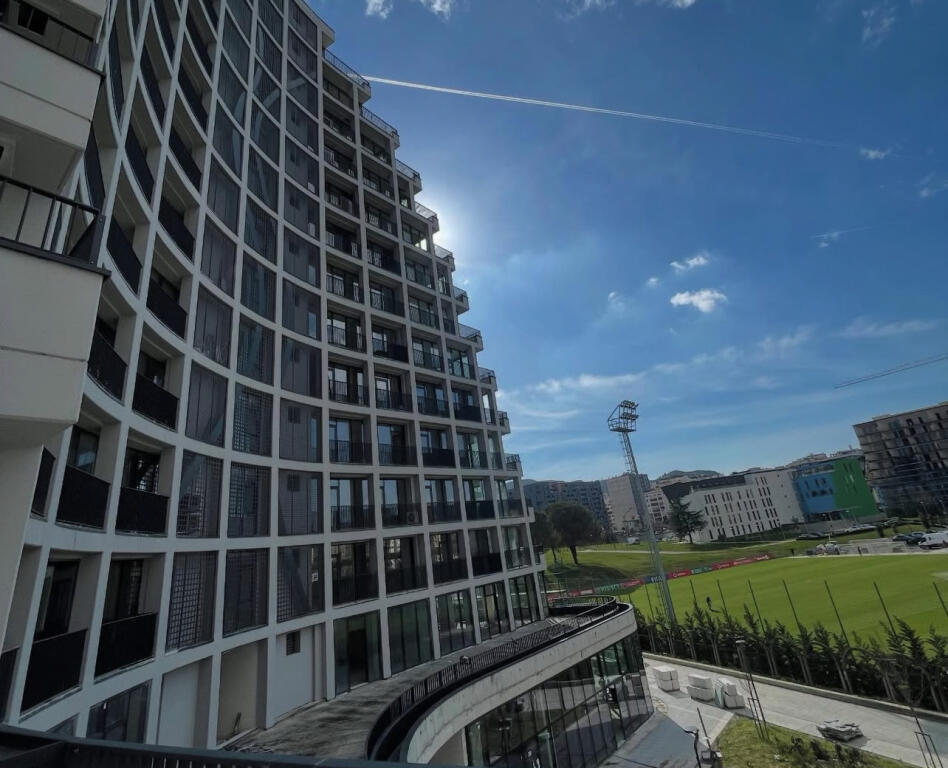 Spazio commerciale in affitto presso Lake View Residence