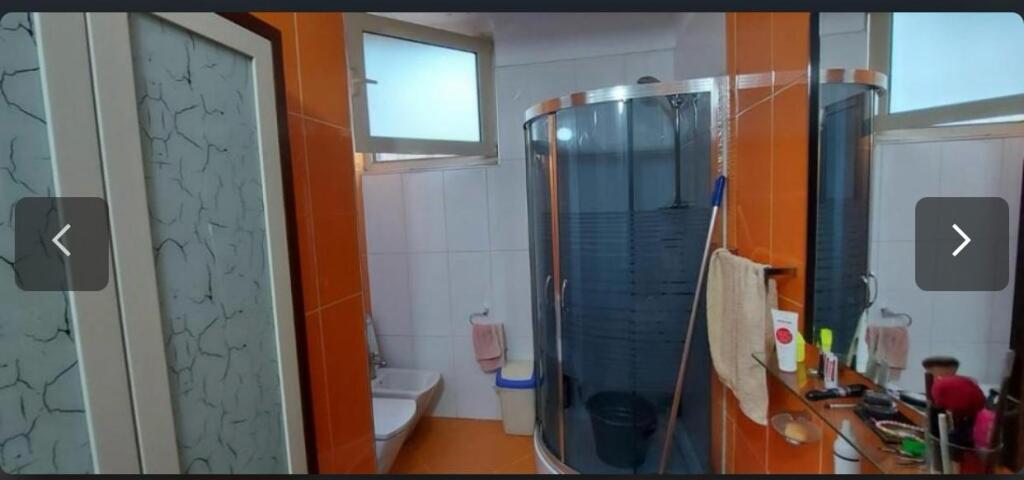 Jepet me Qera, Apartament 2+1, Komuna Parisit