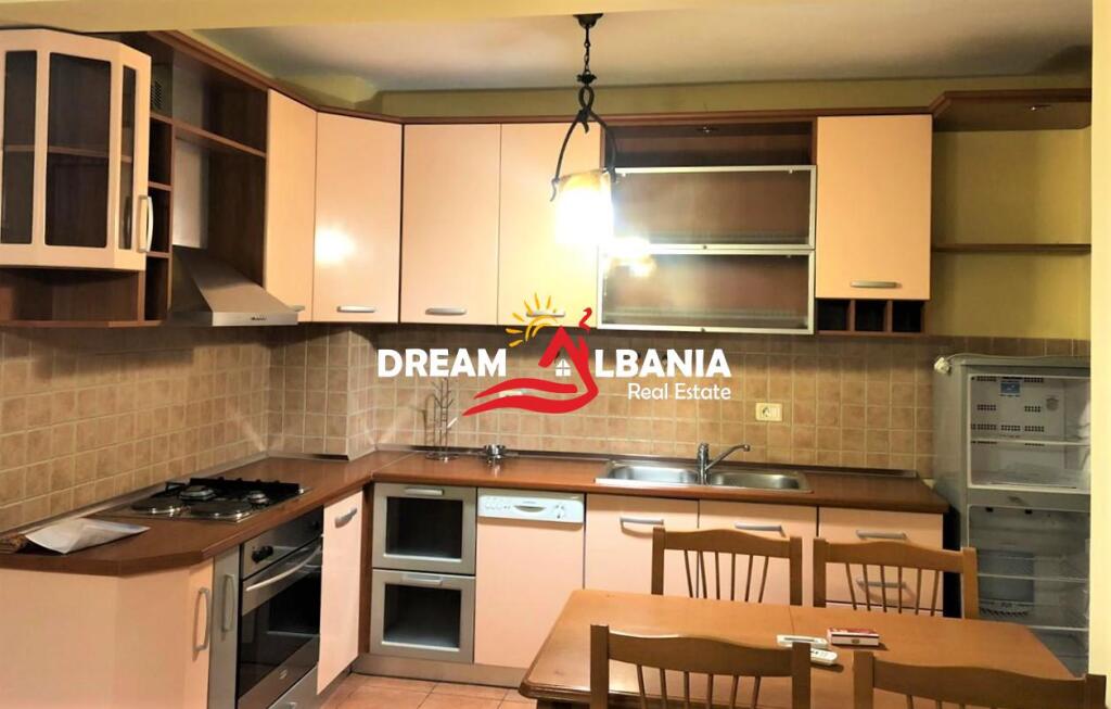Apartament 1+1 me qira në Rrugën e Kavajës pranë Ish-Parkut të Autobusëve në Tiranë (ID 4211622)