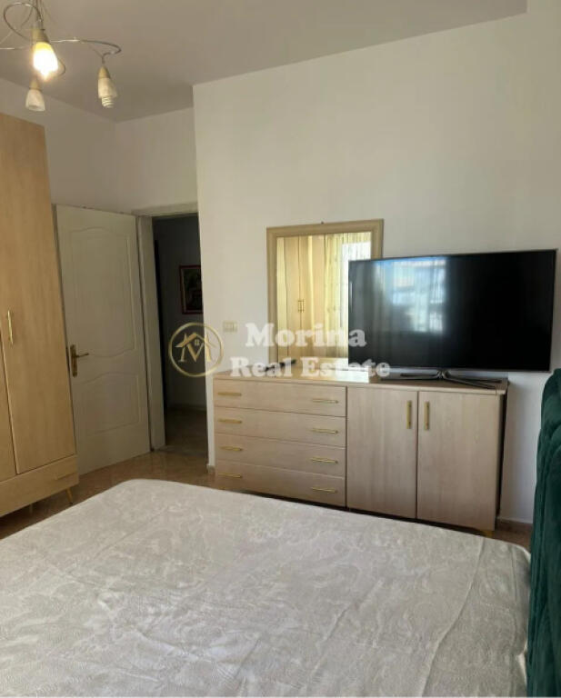 Qera, Apartament 2+1, Komuna e Parisit.