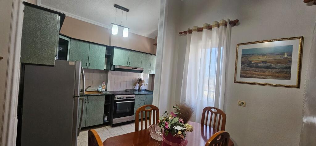 APARTAMENT PËR QERA 2+1+BALLKON