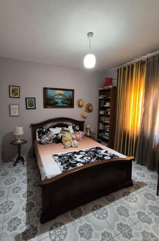 Jepet me qera një apartament 1+1 në zonën e kërkuar të Don Boskos.