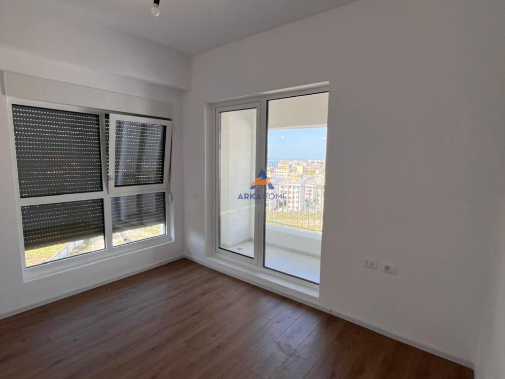 APARTAMENT ME QERA 2+1+BALLKON "PRANE REZIDENCES KAIMI".
