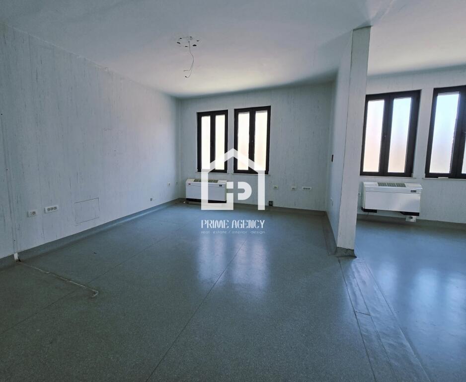 JEPET ME QIRA: VILE 3 KT - PER BIZNES/zona: Pranë St.DINAMO