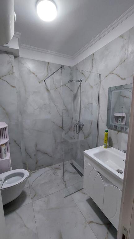 Apartament me qera 3+1 tek Rruga Kavajes (ID B230162) Tirane.