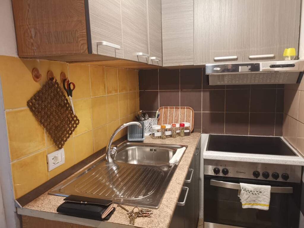 Jepet me qira apartament 1+1 tek Myslym Shyri!