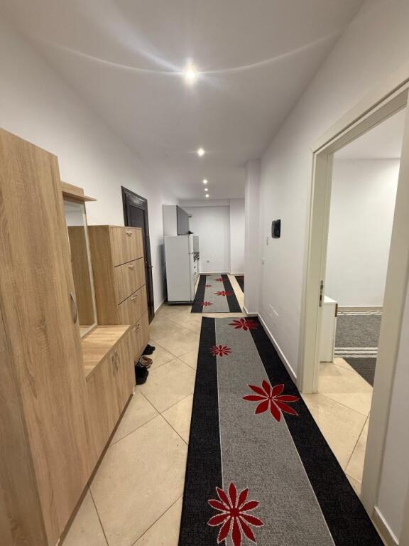 Jepet Me Qera Apartament 2+1+1 Ballkon