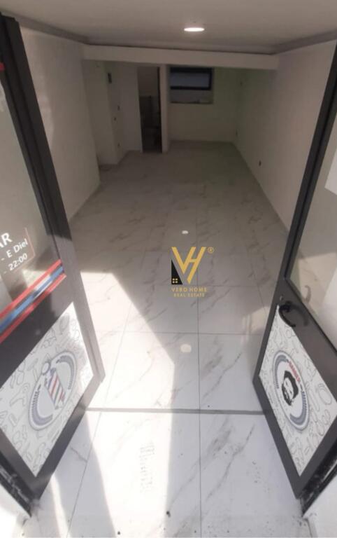 DYQAN ME QERA 40 M2 TE KOMUNA PARISIT