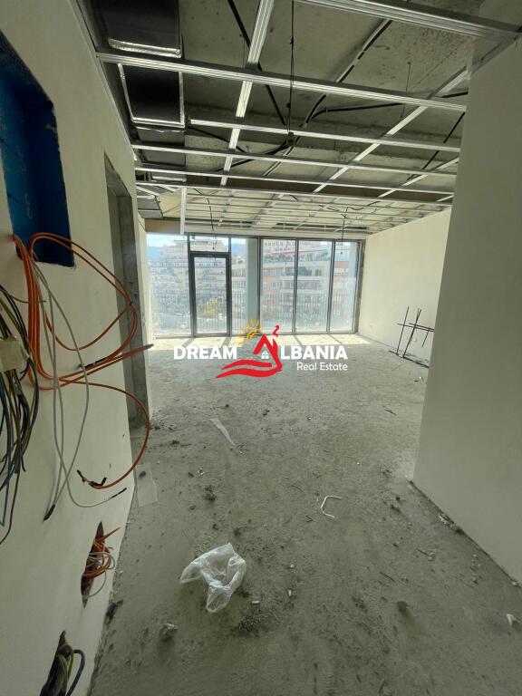 Apartament 2+1 ne shitje ne Rezidencen Lake View Garden ne Tirane (ID 4121732)