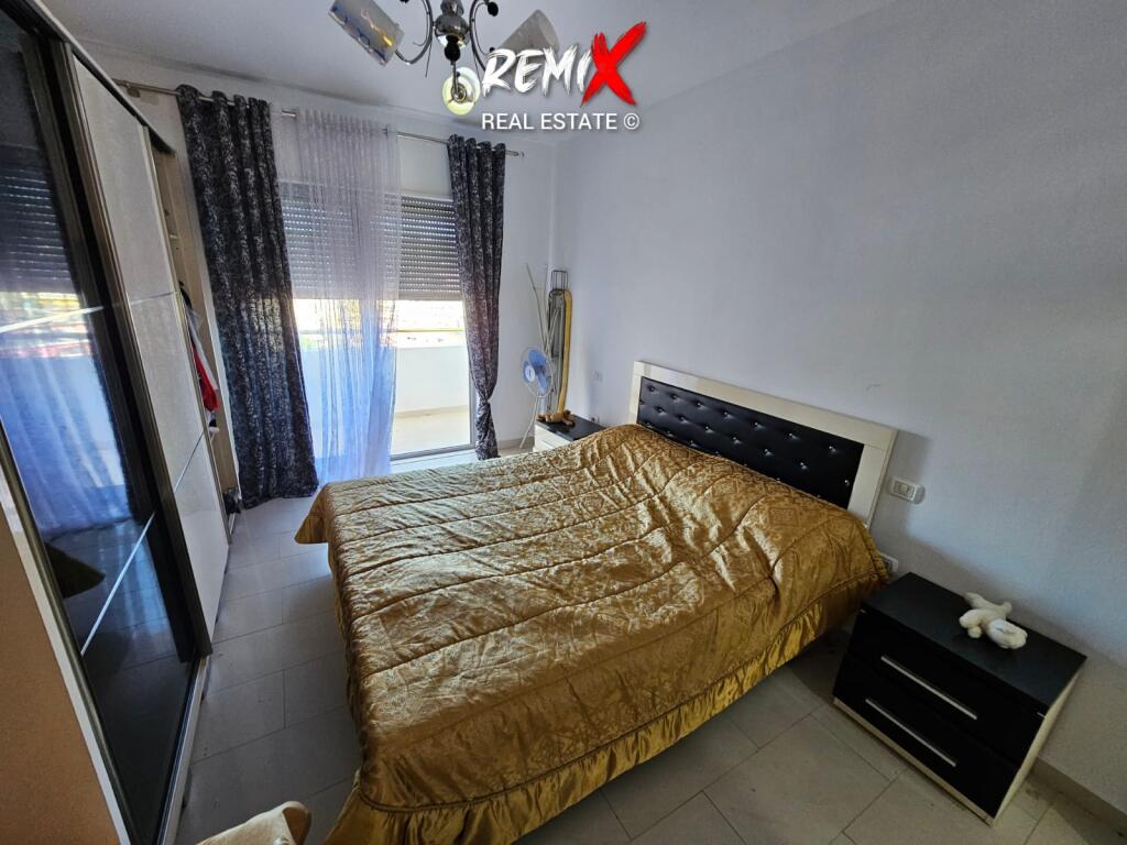 SHITET APARTAMENT 1+1 PRANE VALA PARK, STADIUMI - DURRES