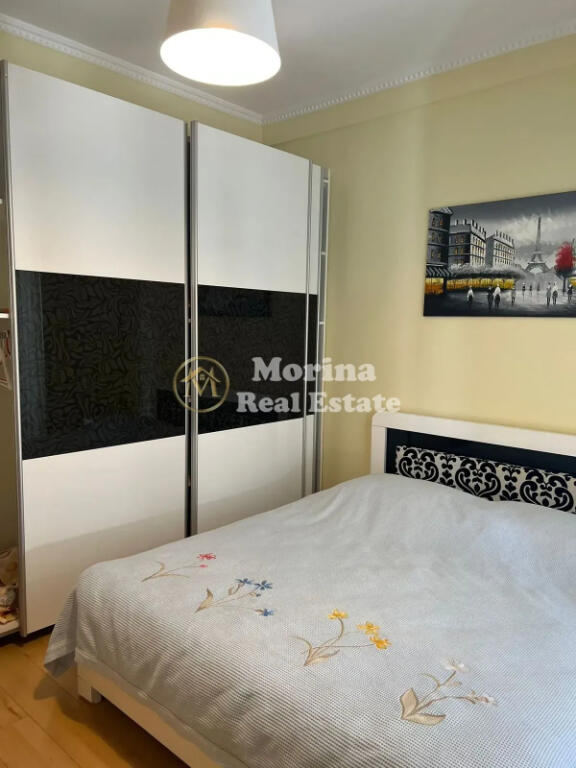 Apartament 2+1+2 me qira, 2 poste parkimi perfshire ne cmim, Liqeni i Thate.