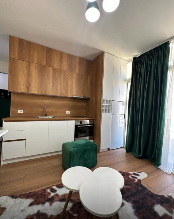 Apartament me qera 1+1 pranë Spar në Astir!