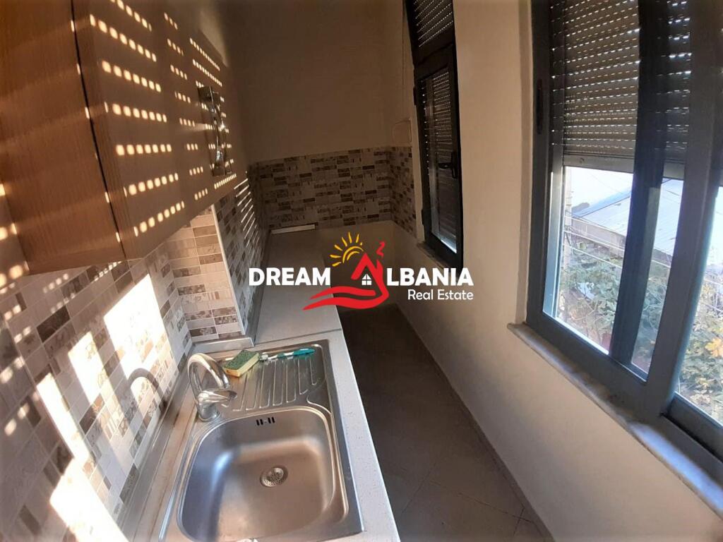 Appartamenti 1+1 in affitto in Via Fortuzi, vicino al Ministero della Giustizia a Tirana (ID 4219249)