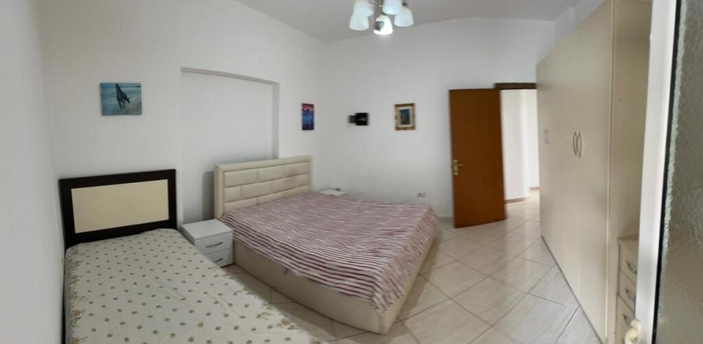 Affittasi appartamento 1+1, Via Jordan Misja vicino alla Moschea