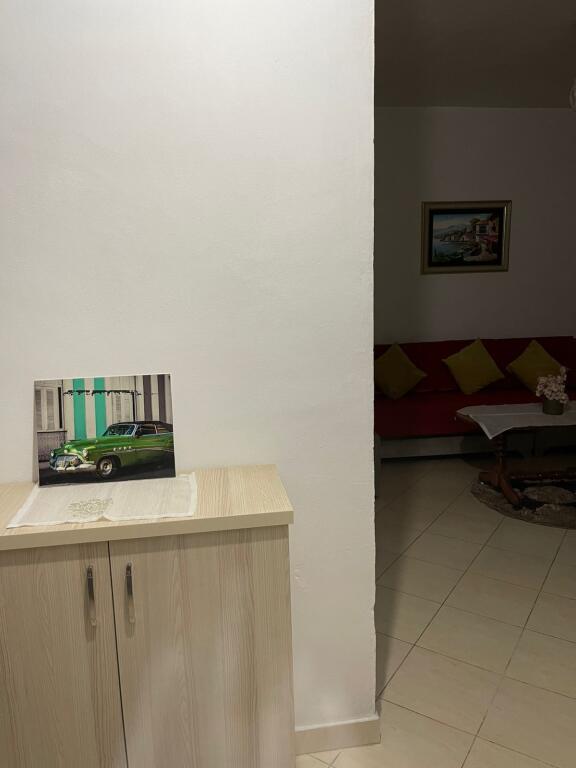 Apartament 2+1 për qira, mbrapa bar Oslo Astir