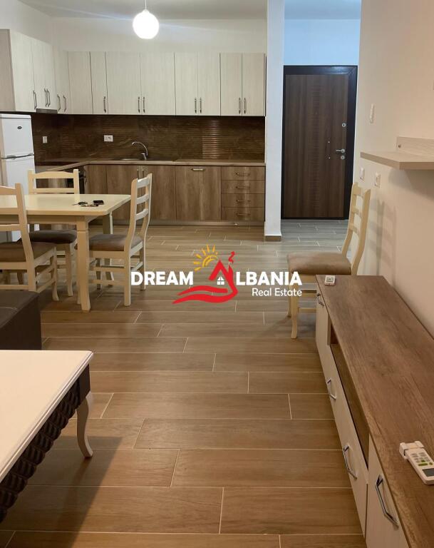 Apartament 1+1 me qera me garazh të përfshirë, në Selvia pranë Observatorit (ID 42111003)