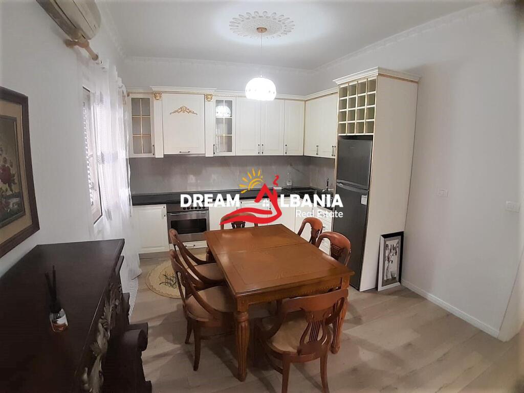 Apartament 2+1 me qera te Rruga e Kavajes prane Kishes Katolike ne Tirane (ID 42214310)