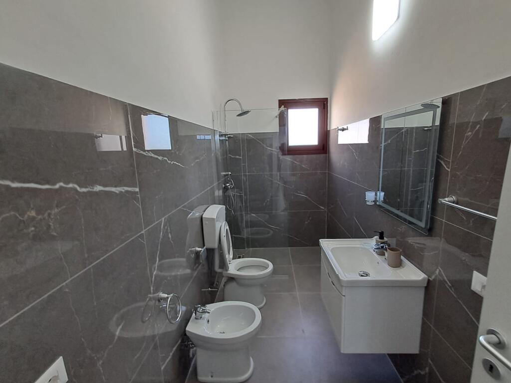 Jepet me qira apartament 1+1 pranë Kodrës së Kuajve, Durrës