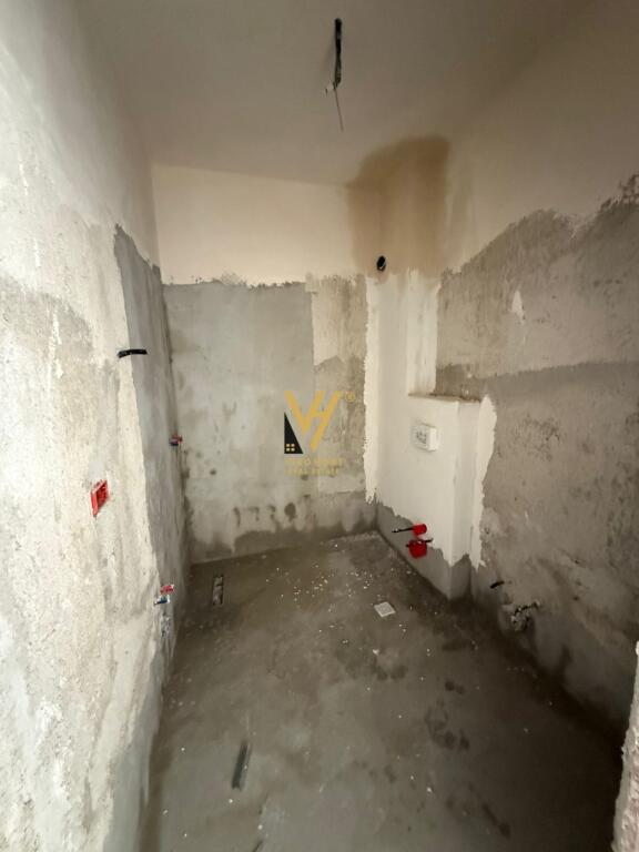 SHITET APARTAMENT 1+1 NE PLAZHIN E DURRSIT