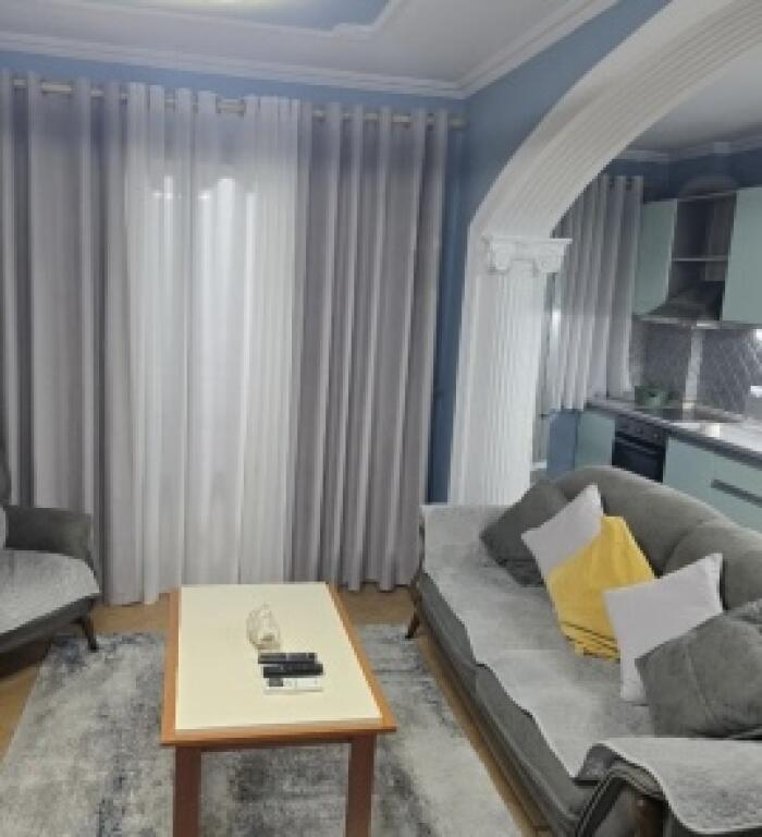 Jepet Me Qera Apartament 2+1+1 Ballkon