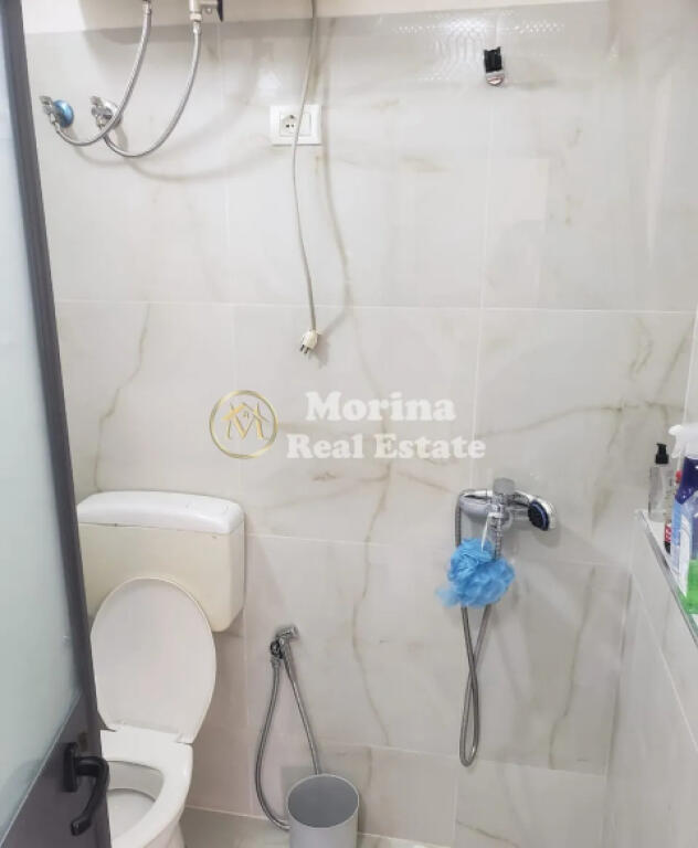 Qera, Garsionere, Rruga Elbasanit