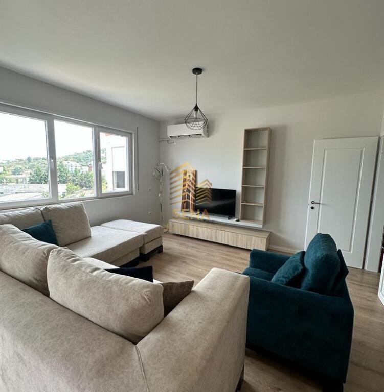 Shitet, Apartament 2+1+2+2blk, i diskutueshëm