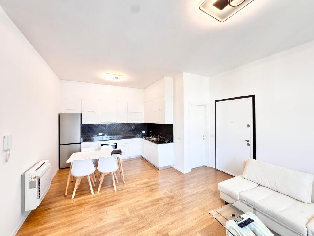 APARTAMENT ME QIRA 2+1+POST PARKIMI KINOSTUDIO