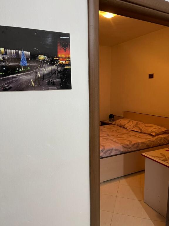 Apartament 2+1 për qira, mbrapa bar Oslo Astir