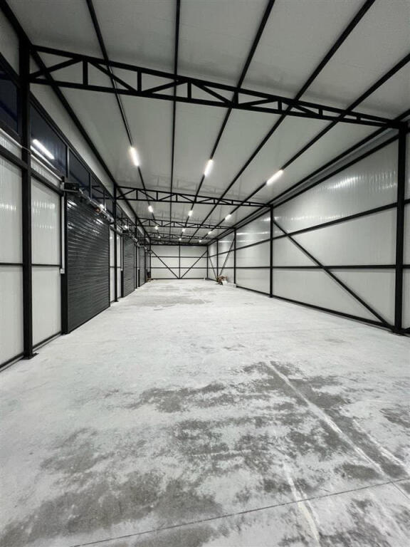Magazzino in affitto a Tufine (ID BM258) Tirana.