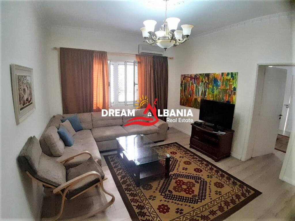 Apartament 2+1 me qera te Rruga e Kavajes prane Kishes Katolike ne Tirane (ID 42214310)