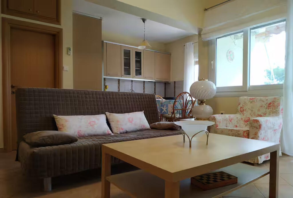 Apartment for Rent 2+1 at Komuna e Parisit (ID B2201113) Tirana/