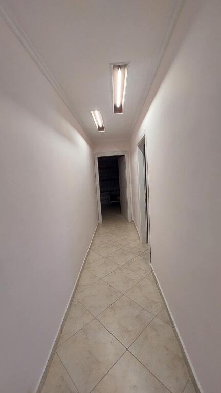 Apartament me qera 3+1 tek Rruga Kavajes (ID B230162) Tirane.