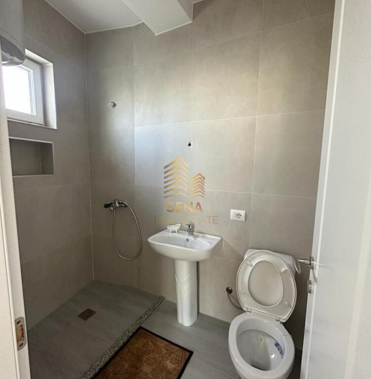 Shitet, Apartament 2+1+2+2blk, i diskutueshëm
