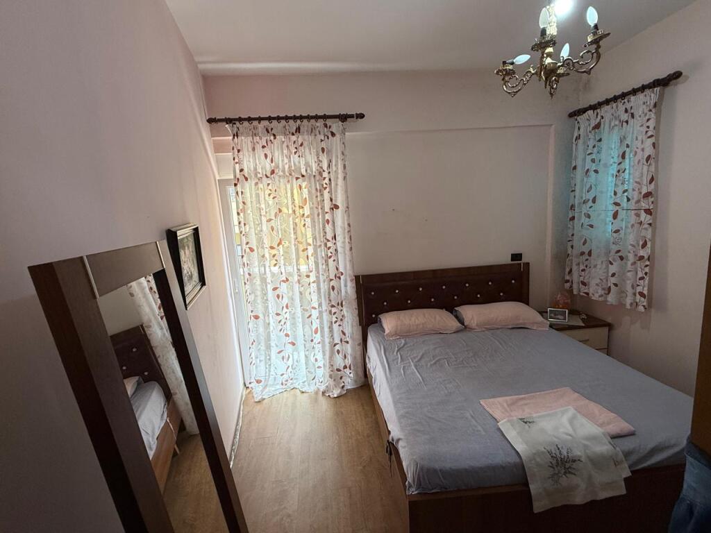 QERA APARTAMENT 2+1 TE MBIKALIMI I KOMUNES