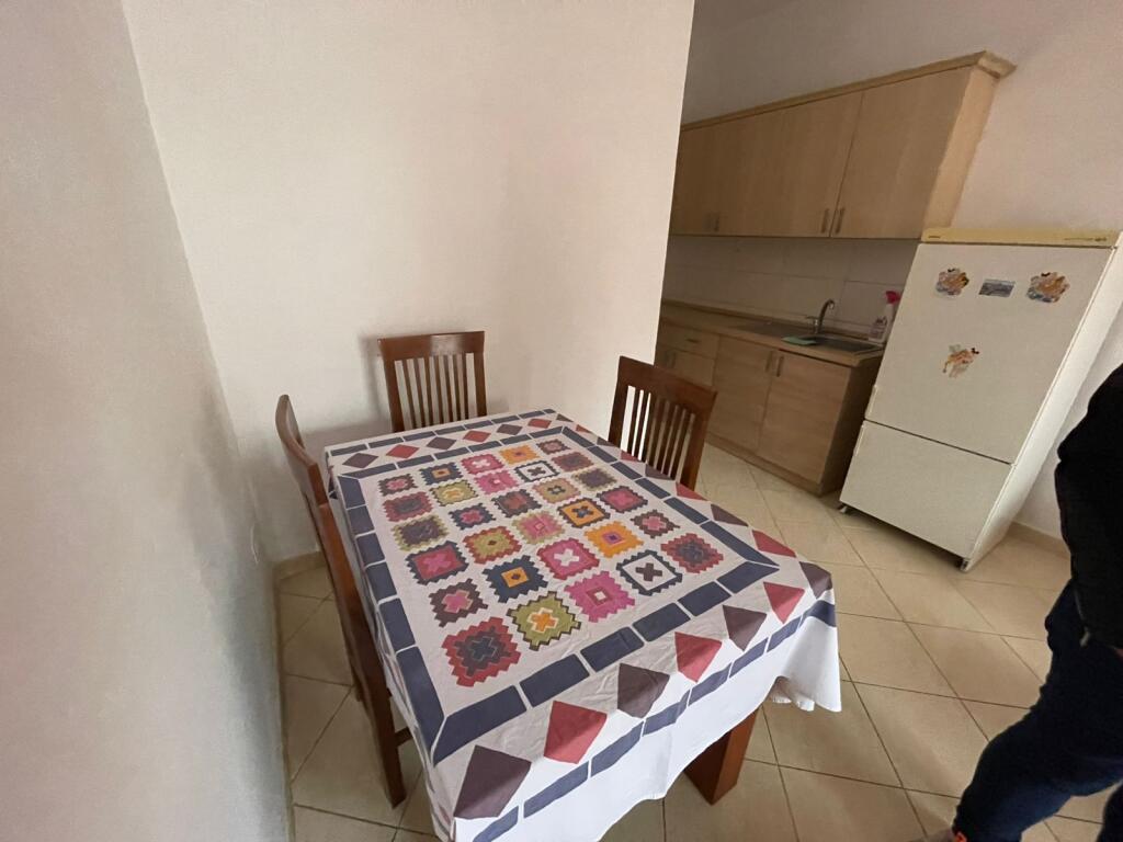 Apartament 2+1 për qira, mbrapa bar Oslo Astir
