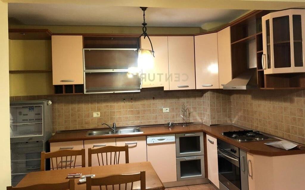 JAPIM ME QIRA APARTAMENT 1+1, RRUGA NDRE MJEDA