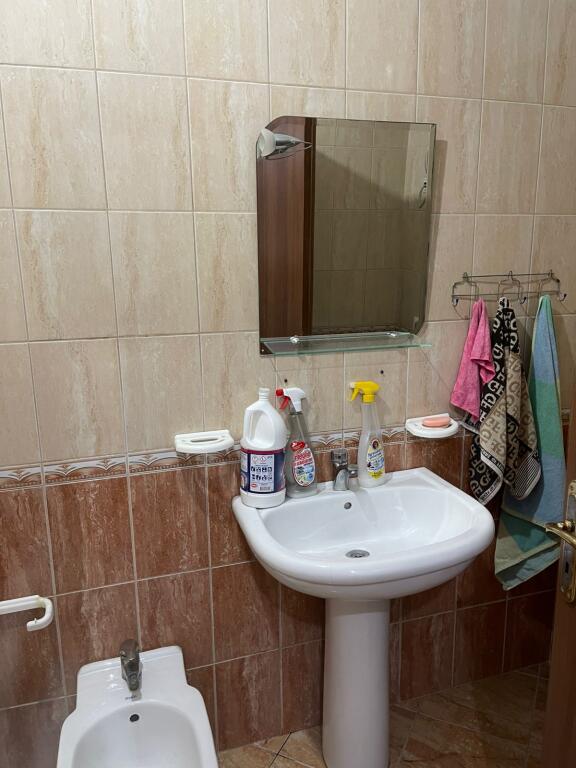 Apartament 2+1 për qira, mbrapa bar Oslo Astir