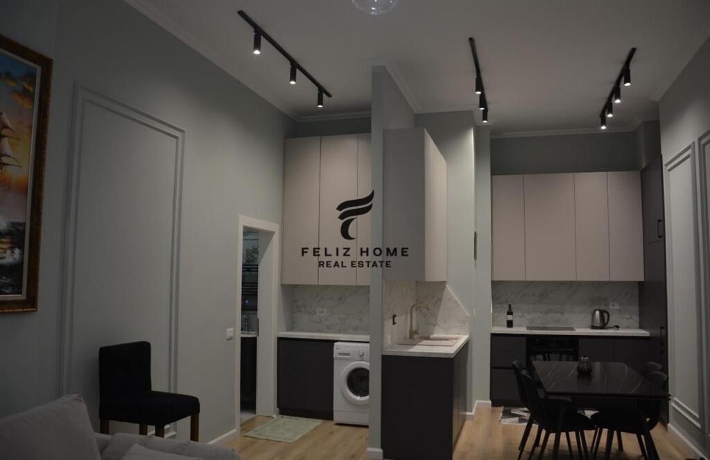 SHITET APARTAMENT 1+1 QENDËR