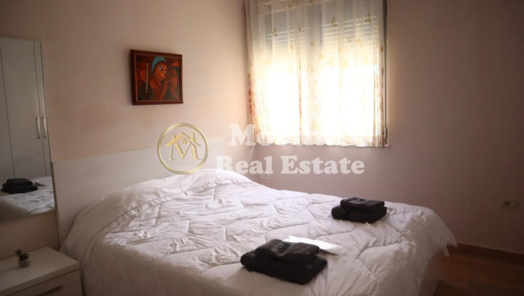 Apartament 2+1, Me Qera, Rruga e Dibres.