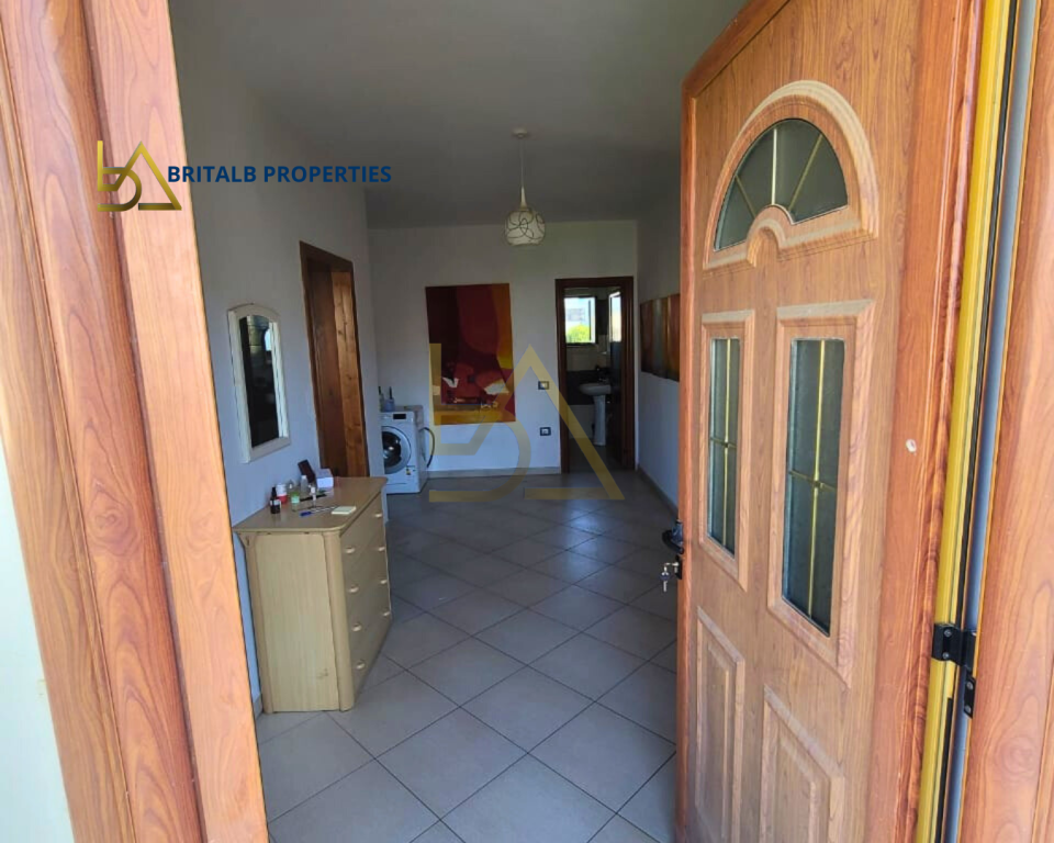 Una casa privata è in affitto sulla Spiaggia - Durrës!