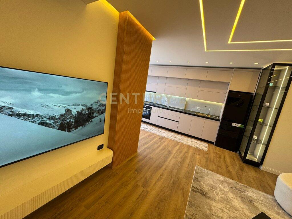 Shitet Apartament 2+1+2 – Rruga e Kosovareve, Tiranë