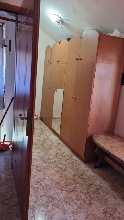 In Affitto Appartamento 1+1+1 Balcone