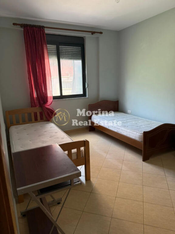 Qera, Apartament 3+1 me post parkimi, 5Maji