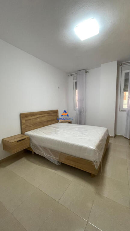 APPARTAMENTO IN AFFITTO 1+1+BALCONE "PRESSO IL COMPLESSO CONTATTO, 21 DICEMBRE" 550 EURO.