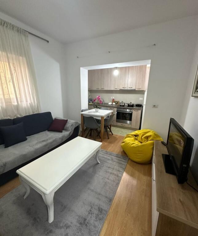SHITET APARTAMENT 3+1+BALLKON - BRRYLI
