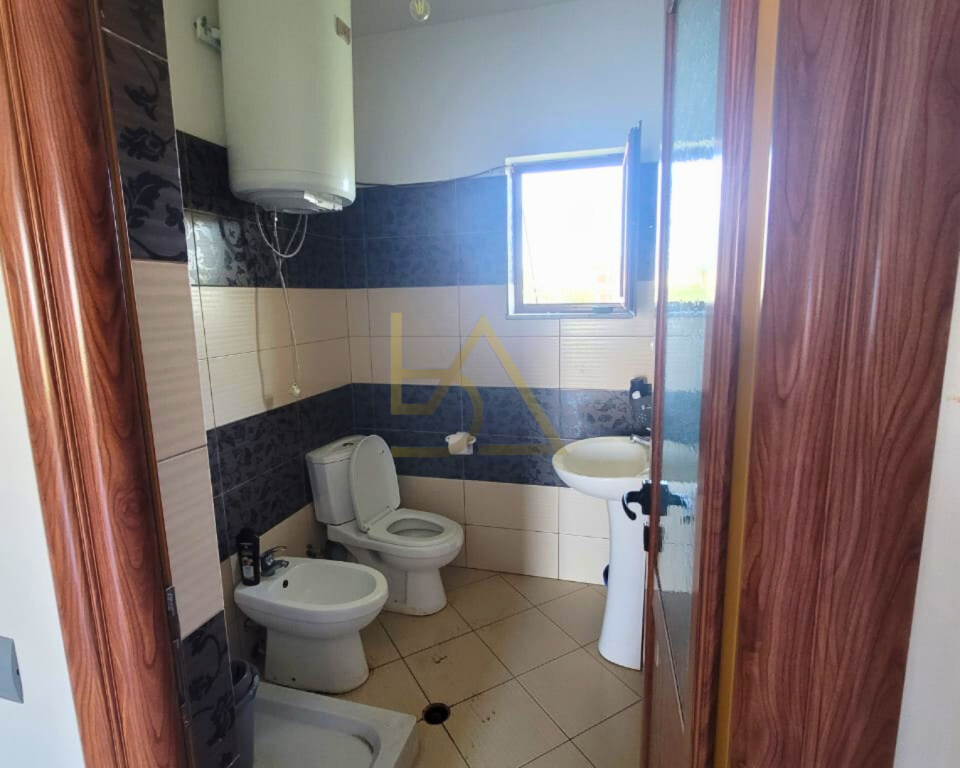 Una casa privata è in affitto sulla Spiaggia - Durrës!