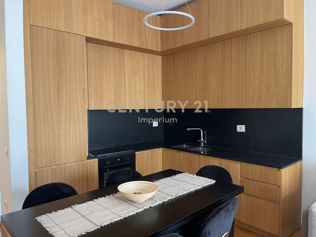 Apartament Luksoz për Shitje 2+1+2 – Rezidenca Secret Garden, TEG, me 2 Poste Parkimi