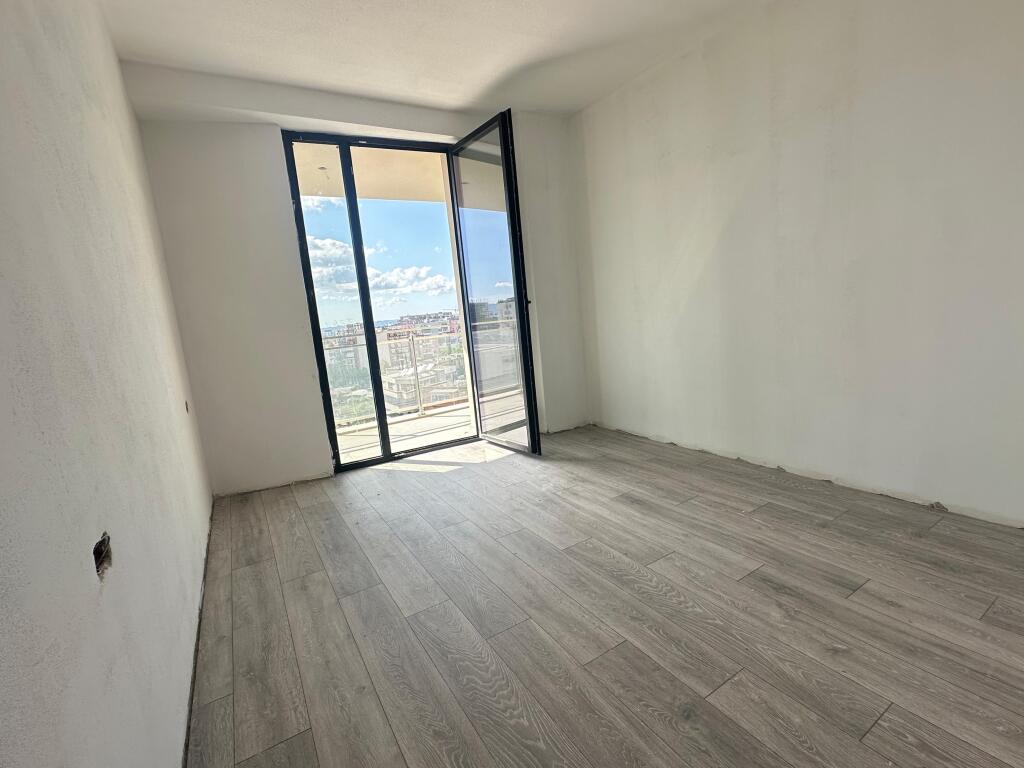 Apartament 1+1 për Shitje – Zona Mine Peza