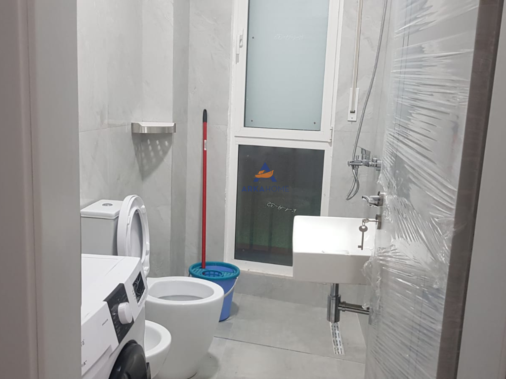 APPARTAMENTO IN AFFITTO 1+1+BALCONE "DI FRONTE A KIKA 2, COMUNE DI PARIGI" 650 EURO.